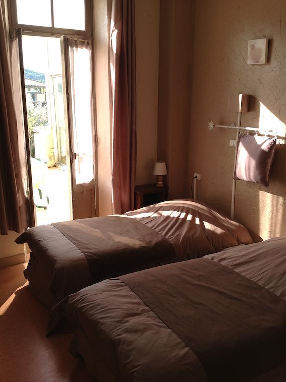 Hotel Restaurant Les Oliviers นียงส์ ห้อง รูปภาพ
